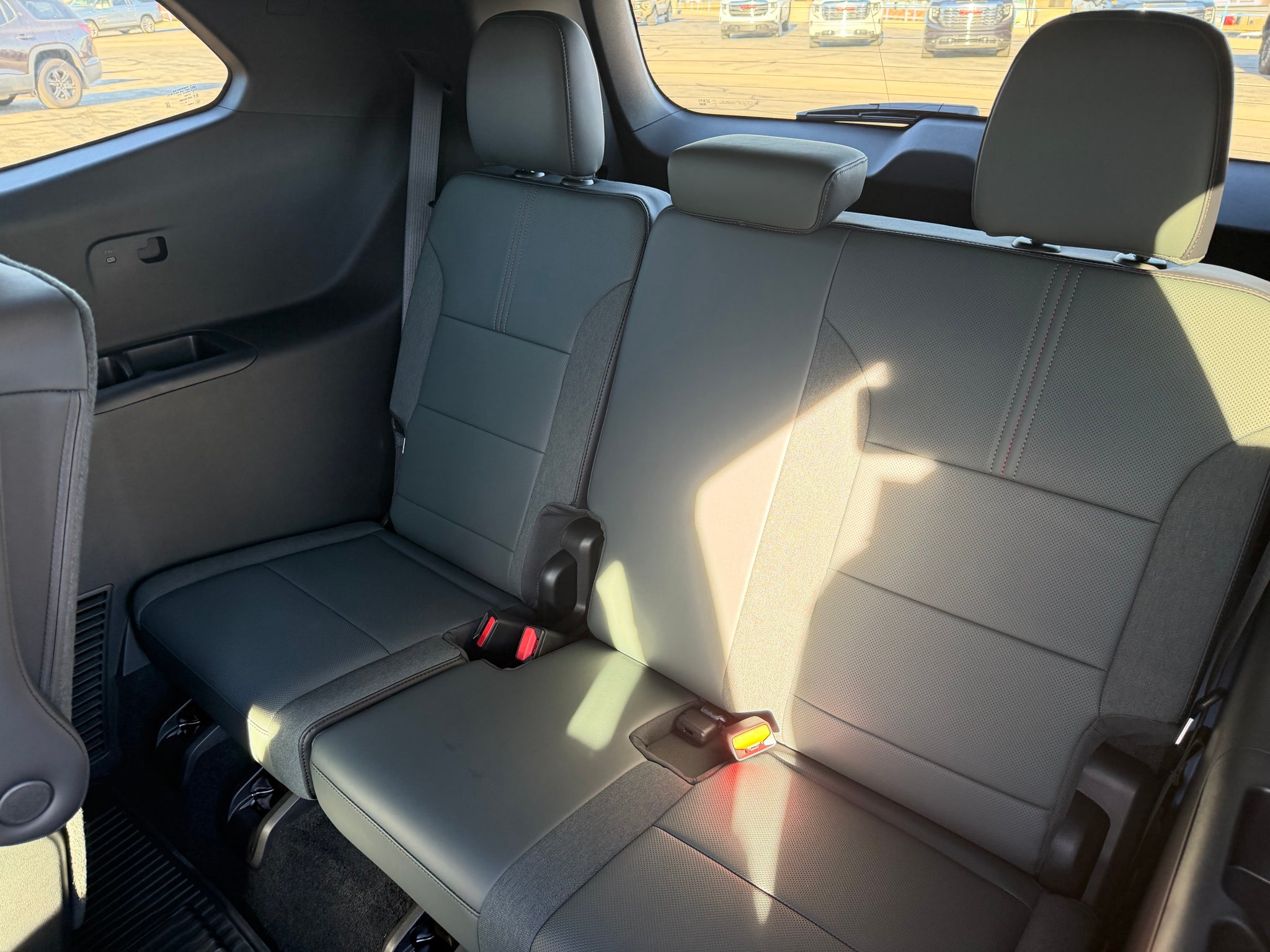 2027 GMC Acadia AT4