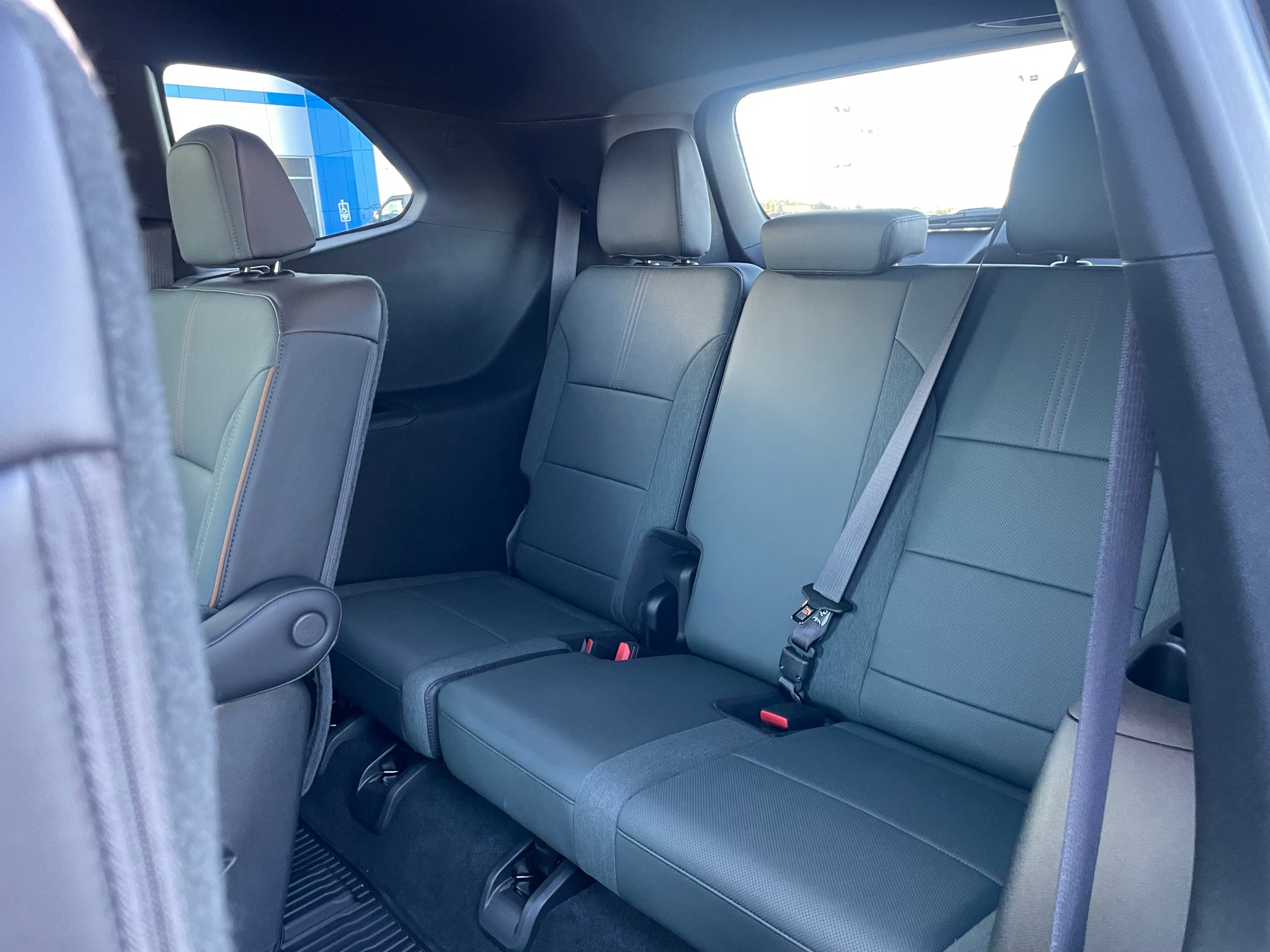 2025 GMC Acadia AT4
