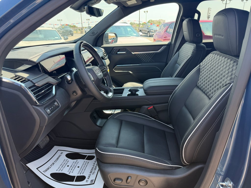 2026 GMC Acadia Denali - Photo 10