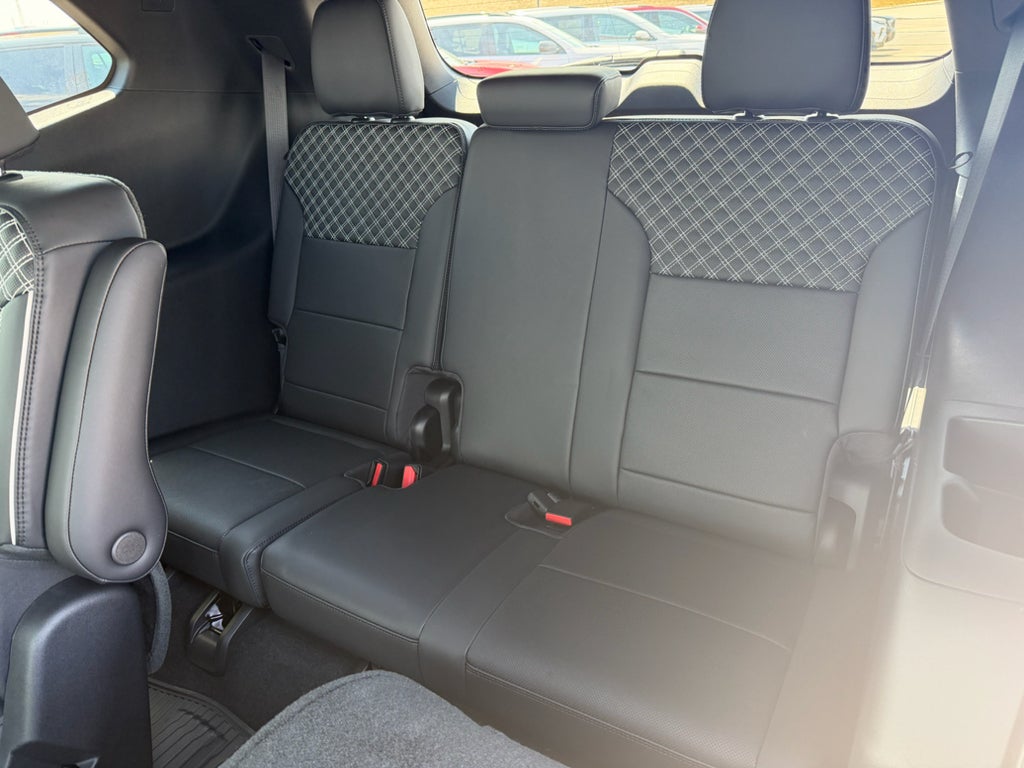 2026 GMC Acadia Denali - Photo 12