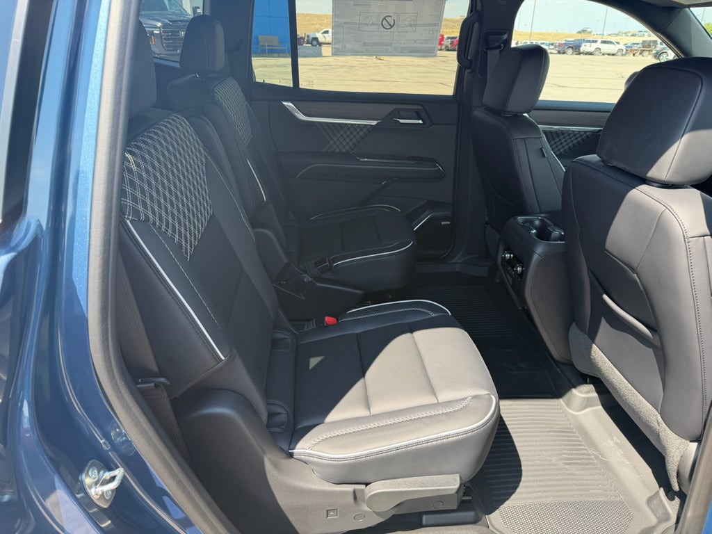 2026 GMC Acadia Denali - Photo 16
