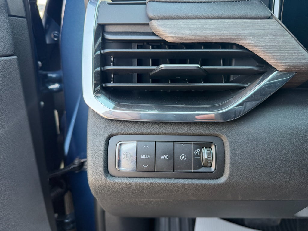 2026 GMC Acadia Denali - Photo 19