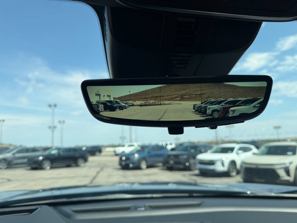 2026 GMC Acadia Denali - Photo 24