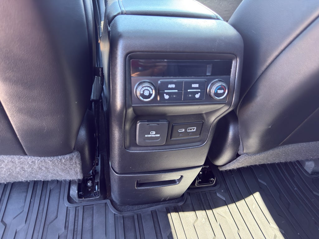 2021 GMC Acadia AT4