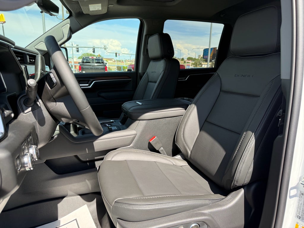 2026 GMC Sierra 3500 HD Denali DRW
