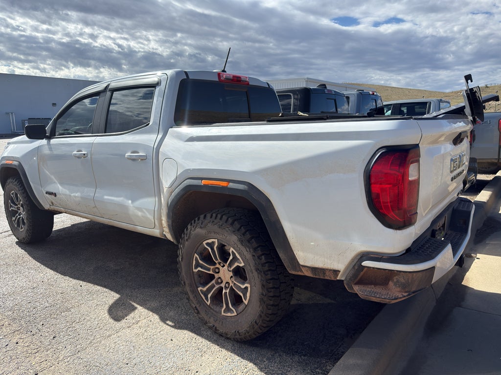 2024 GMC Canyon AT4