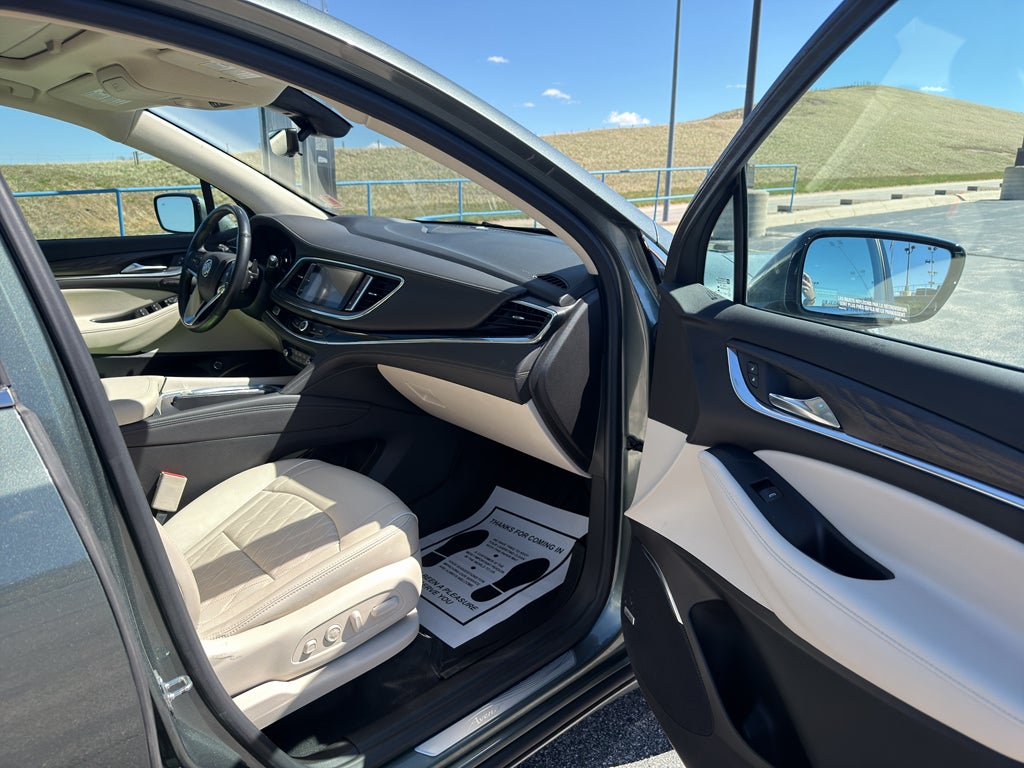 2022 Buick Enclave Avenir