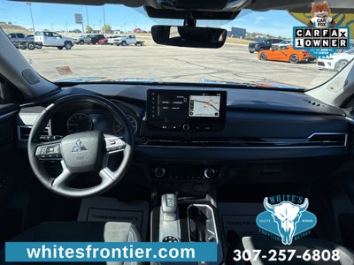 2025 Mitsubishi Outlander SE