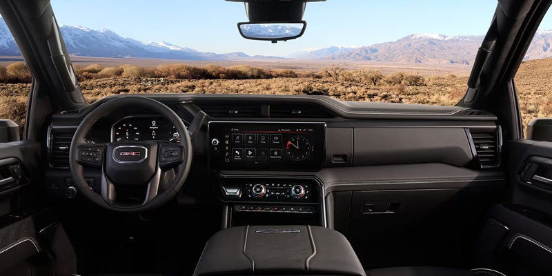 GMC Sierra 3500 HD Cabin Space